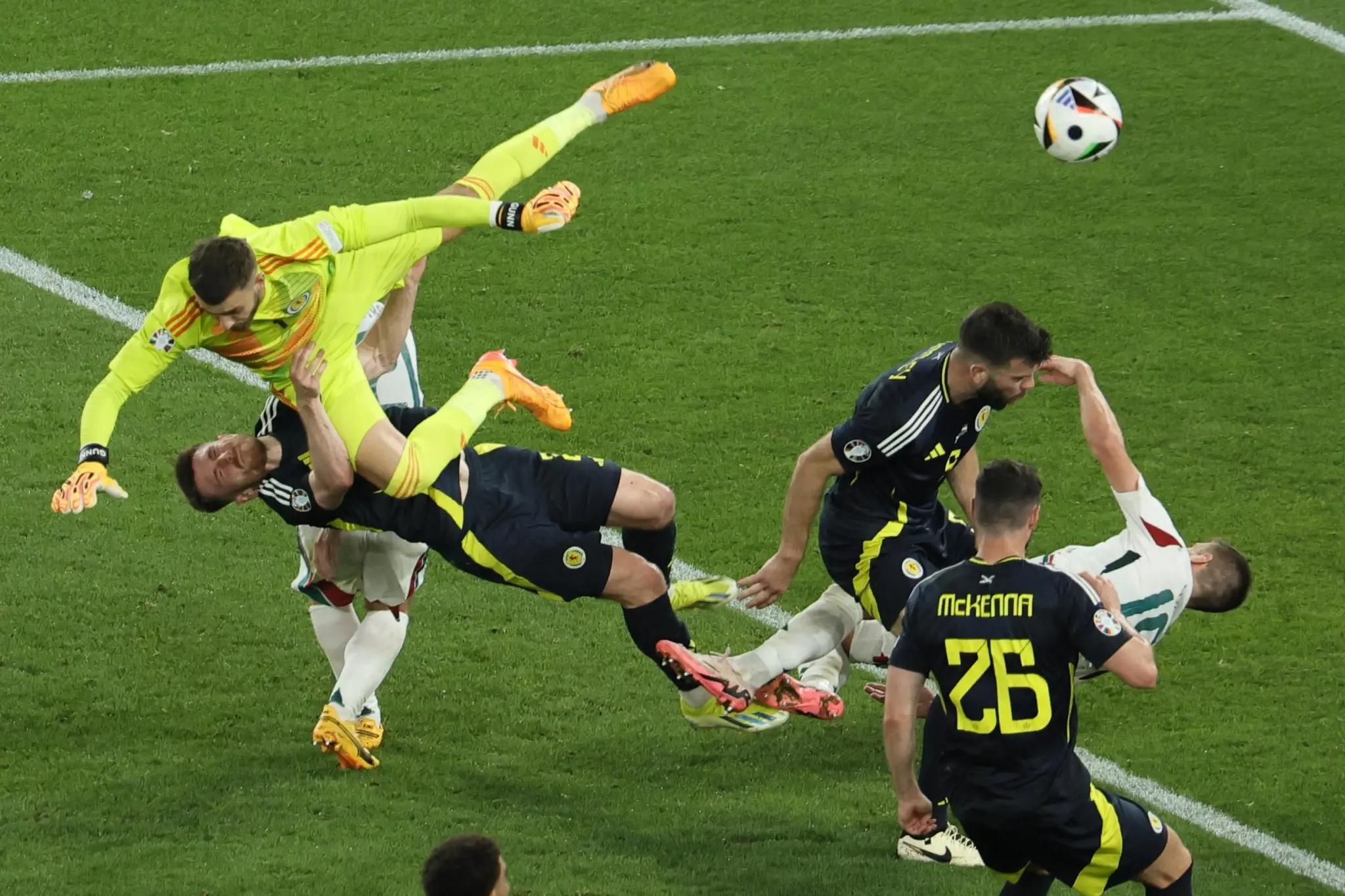 IM体育-欧洲足坛盛宴：热血沸腾拼尽全力