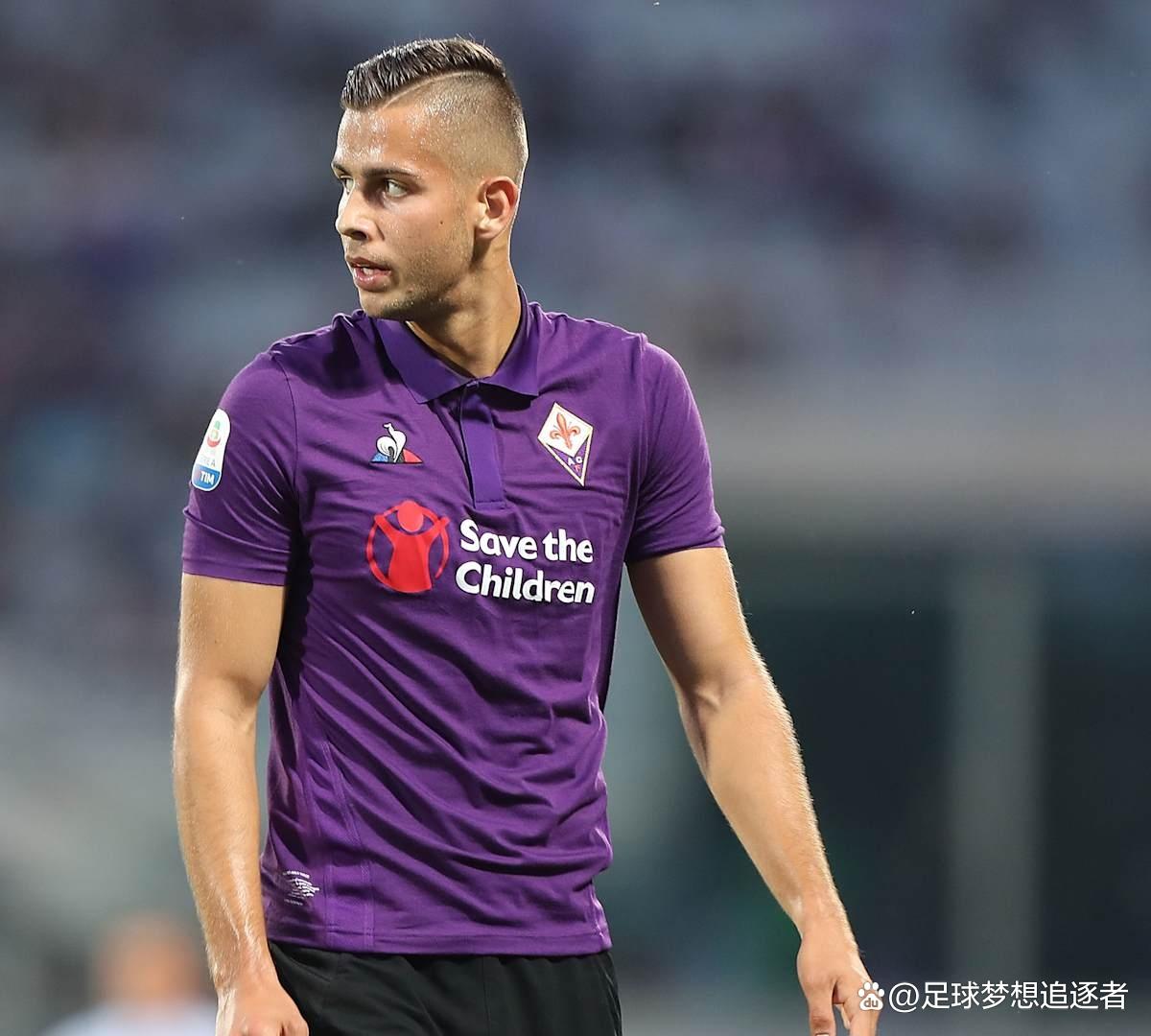 尤文图斯后卫突发离队传闻，球队内部紧张