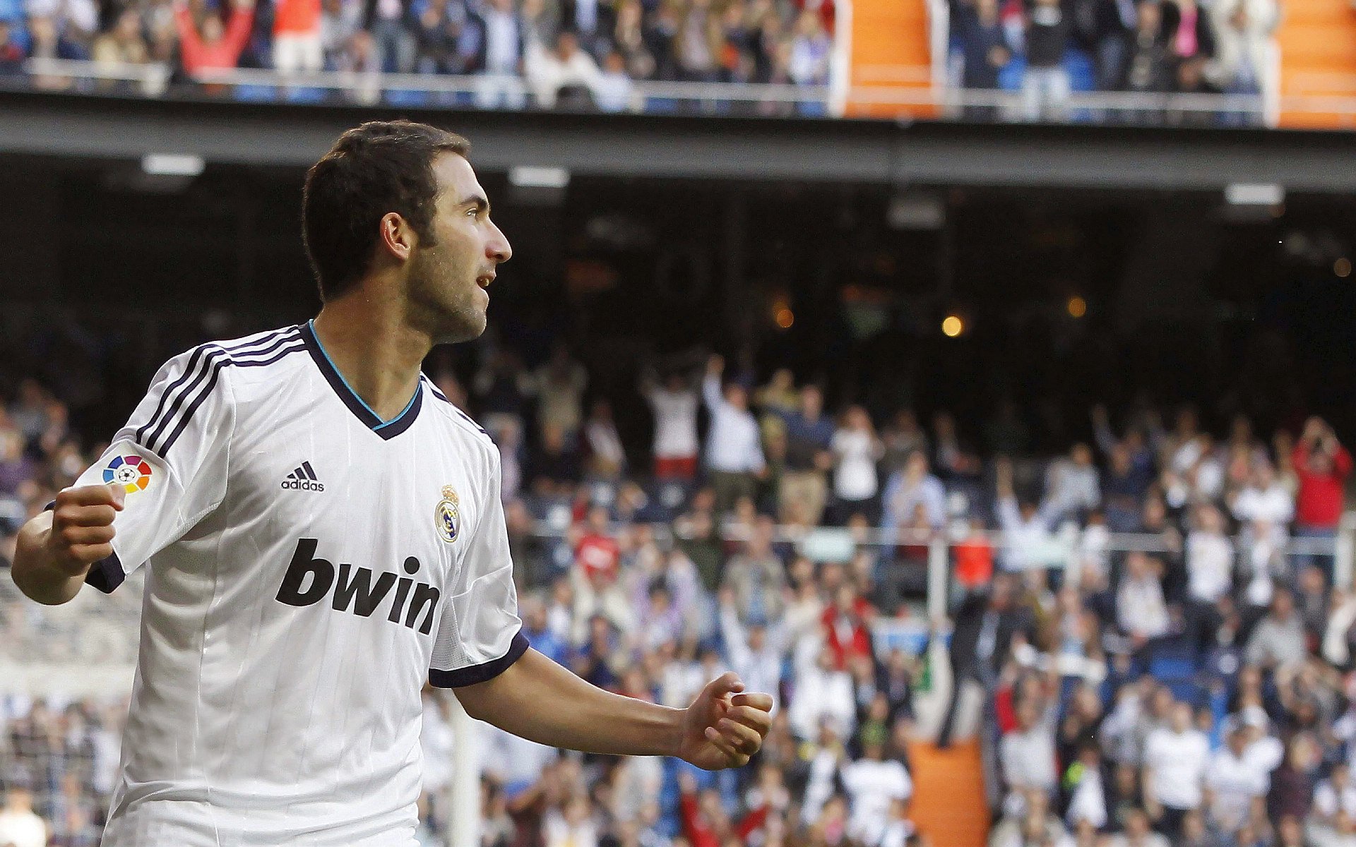 IM体育下载-从斗牛士的绝杀到北欧巨兽的咆哮，当西班牙的荣耀与哈兰德的统治力在足球叙事中交汇